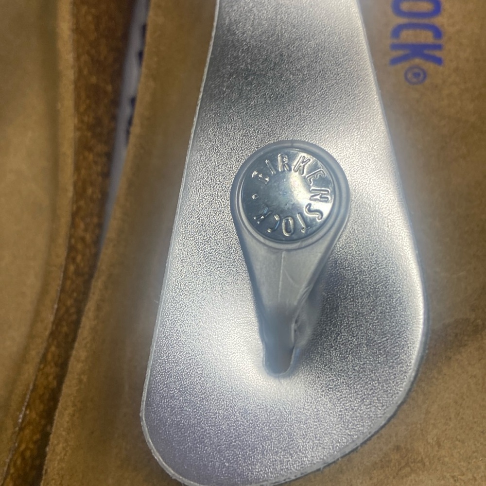 Birkenstock Gizeh leather silver sandals - Picture 3 of 9